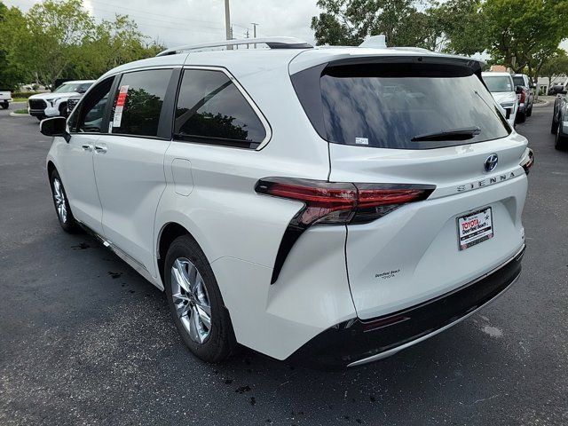 2024 Toyota Sienna Limited