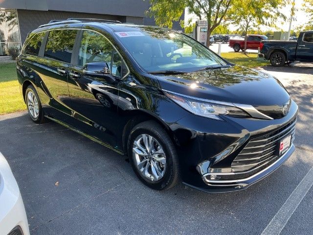 2024 Toyota Sienna Limited