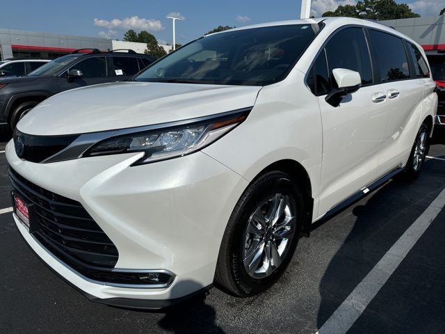 2024 Toyota Sienna Limited