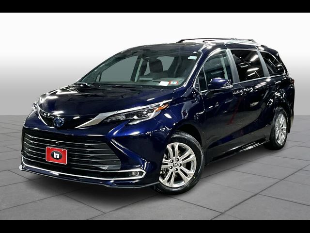 2024 Toyota Sienna Platinum