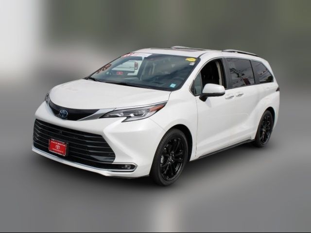 2024 Toyota Sienna Platinum