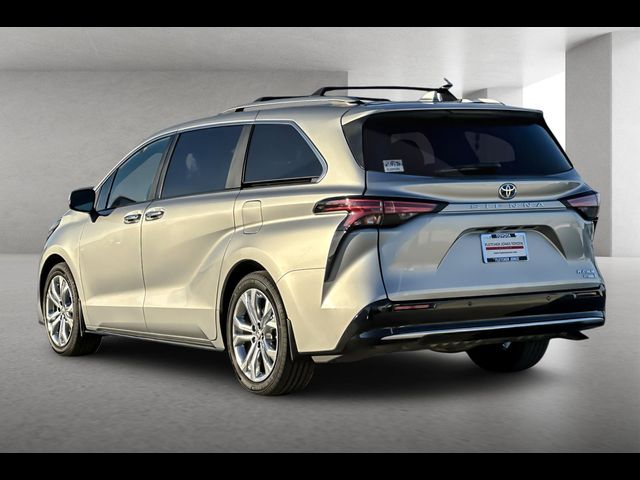 2024 Toyota Sienna Platinum