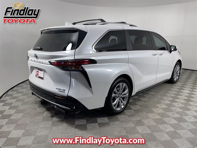 2024 Toyota Sienna Platinum