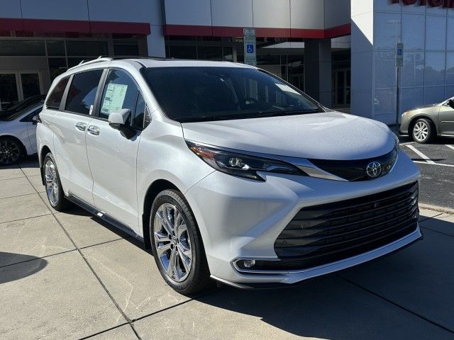 2024 Toyota Sienna Platinum