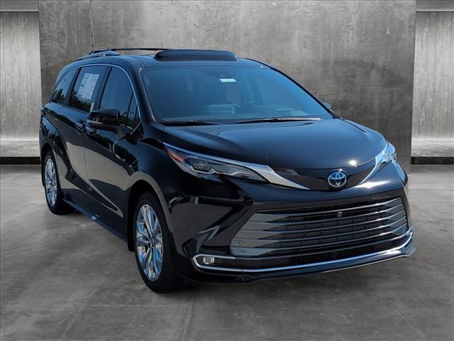 2024 Toyota Sienna Platinum