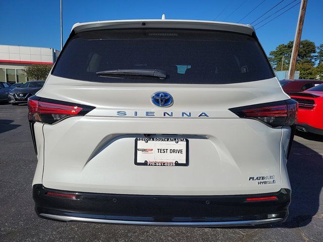 2024 Toyota Sienna Platinum