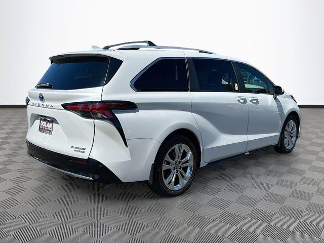 2024 Toyota Sienna Platinum