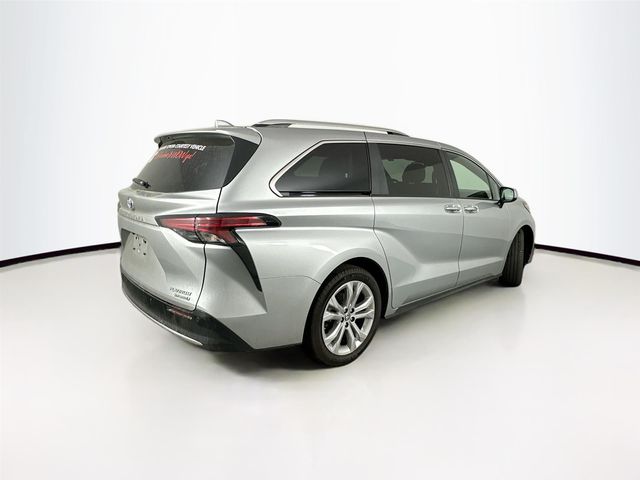 2024 Toyota Sienna Platinum