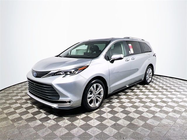 2024 Toyota Sienna Platinum