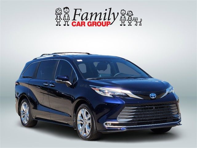 2024 Toyota Sienna Platinum