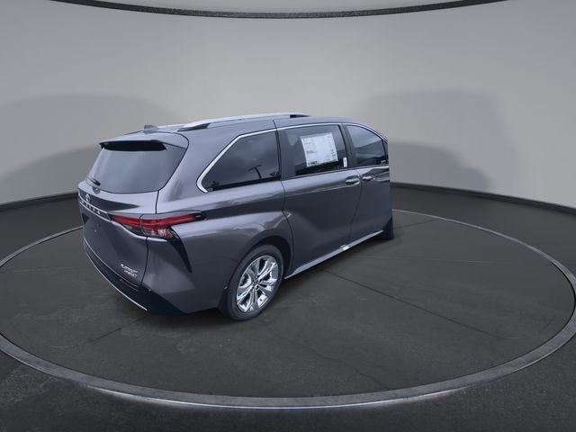 2024 Toyota Sienna Platinum