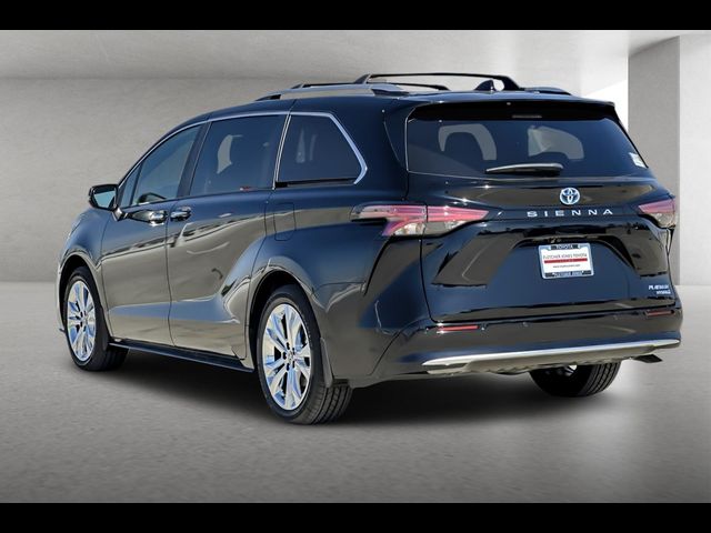 2024 Toyota Sienna Platinum