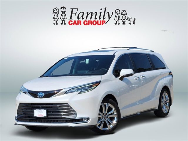 2024 Toyota Sienna Platinum