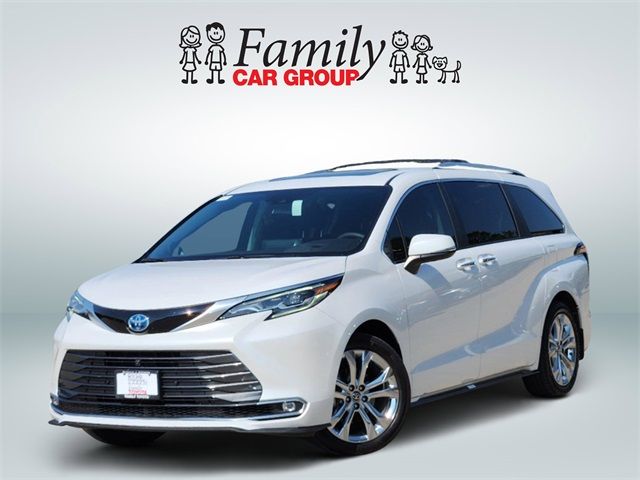 2024 Toyota Sienna Platinum