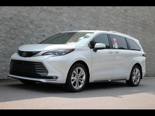 2024 Toyota Sienna Platinum