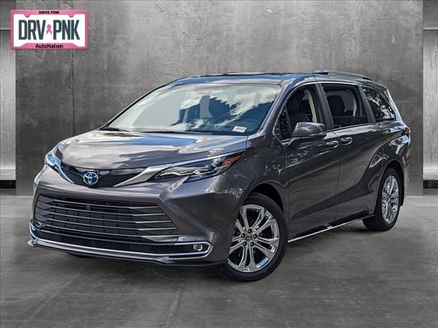 2024 Toyota Sienna Platinum