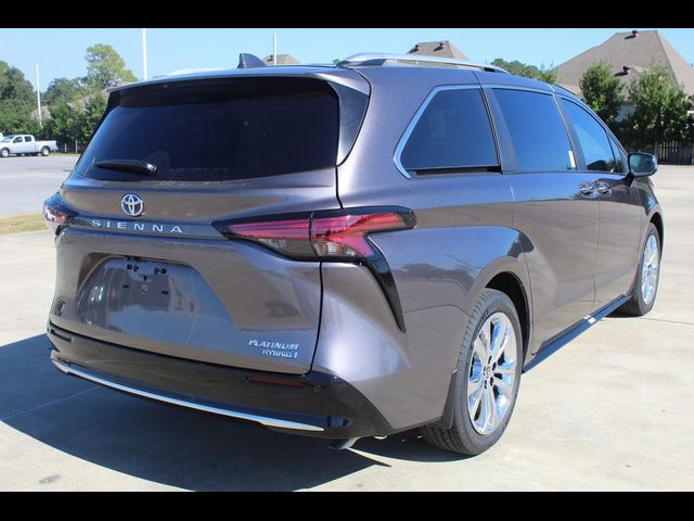 2024 Toyota Sienna Platinum