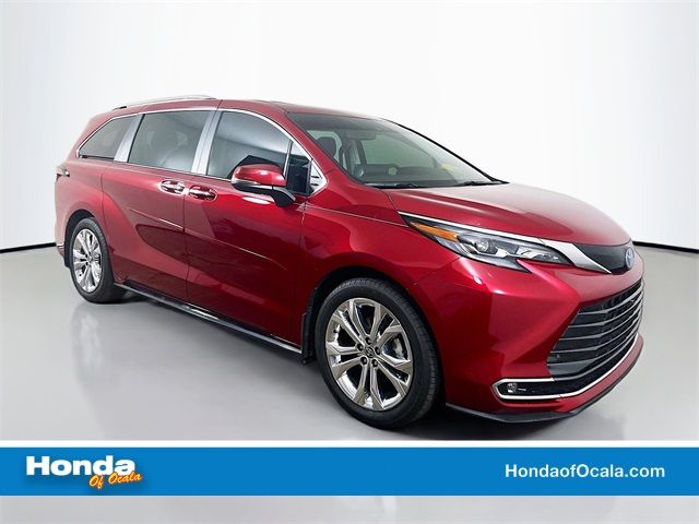 2024 Toyota Sienna Platinum
