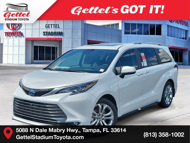 2024 Toyota Sienna Platinum