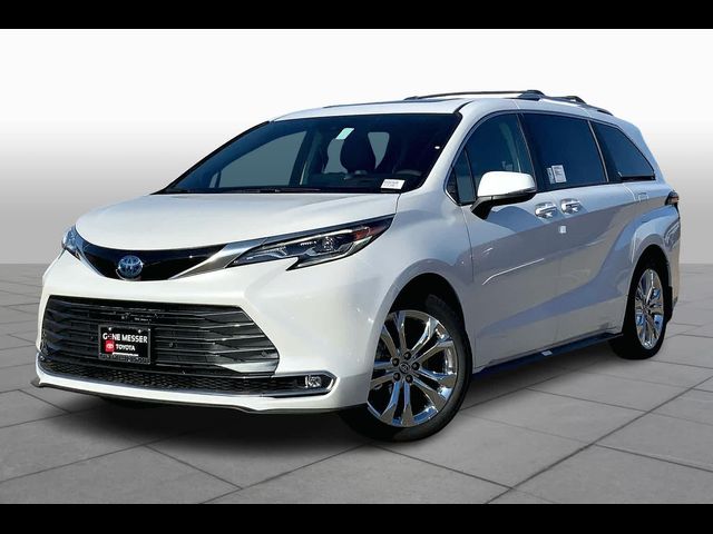 2024 Toyota Sienna Platinum