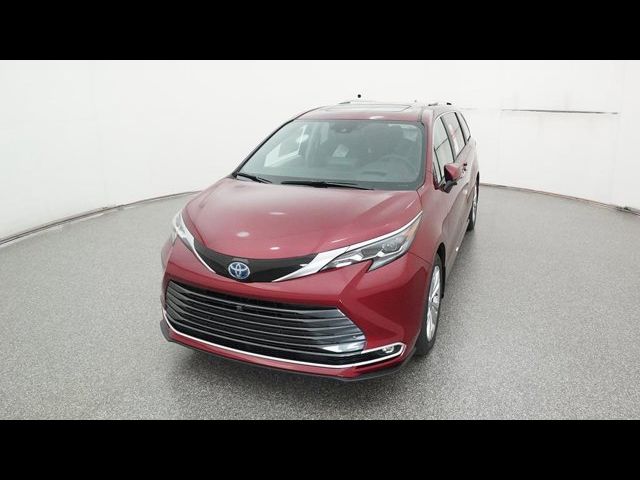 2024 Toyota Sienna Platinum