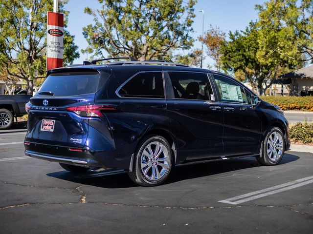 2024 Toyota Sienna Platinum