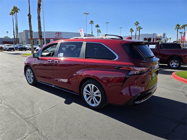 2024 Toyota Sienna Platinum