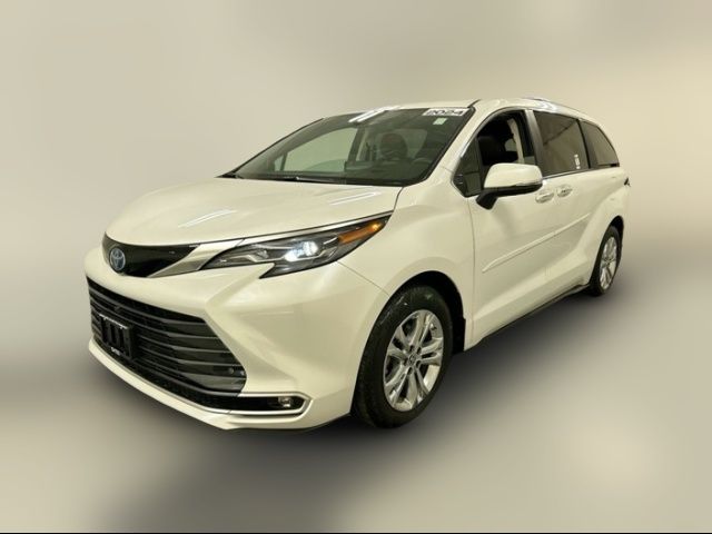 2024 Toyota Sienna Platinum