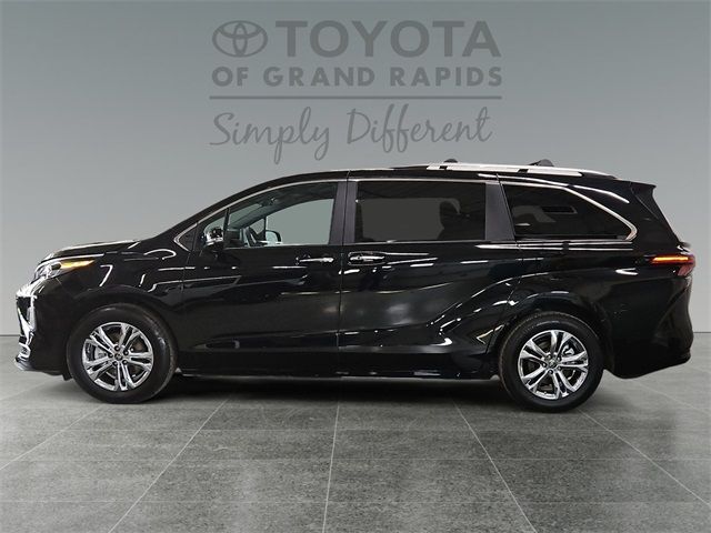 2024 Toyota Sienna Platinum