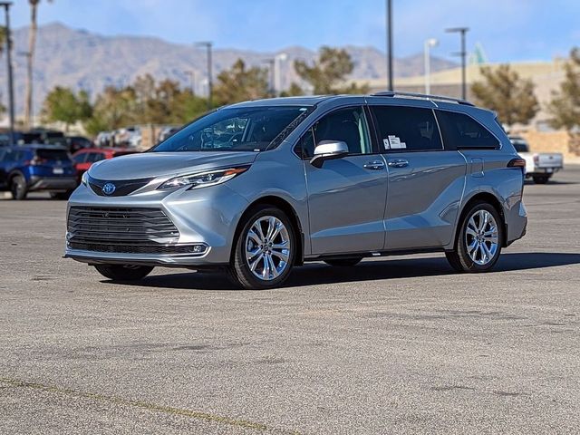 2024 Toyota Sienna Platinum