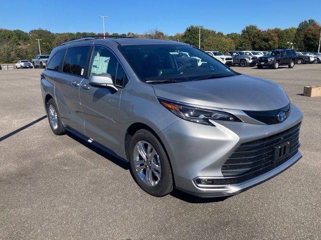 2024 Toyota Sienna Platinum