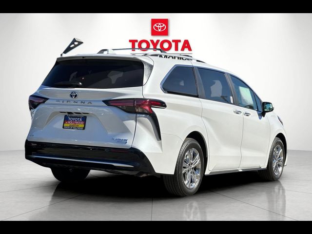 2024 Toyota Sienna Platinum