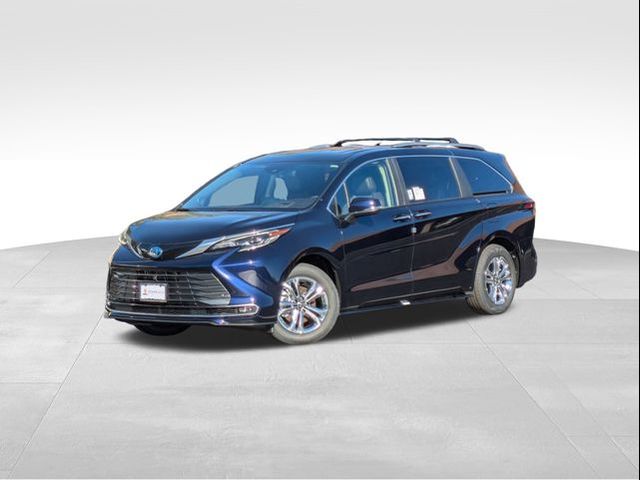 2024 Toyota Sienna Platinum