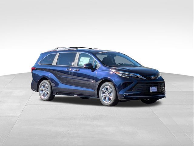 2024 Toyota Sienna Platinum