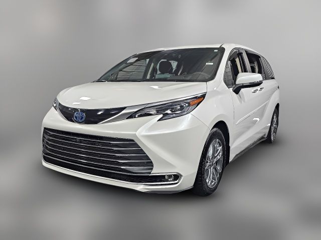 2024 Toyota Sienna Platinum