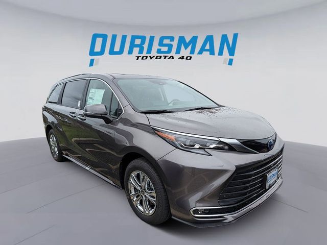 2024 Toyota Sienna Platinum