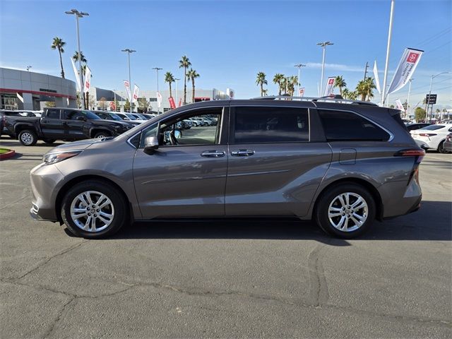 2024 Toyota Sienna Platinum