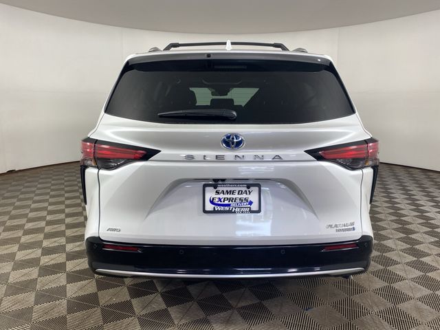 2024 Toyota Sienna Platinum