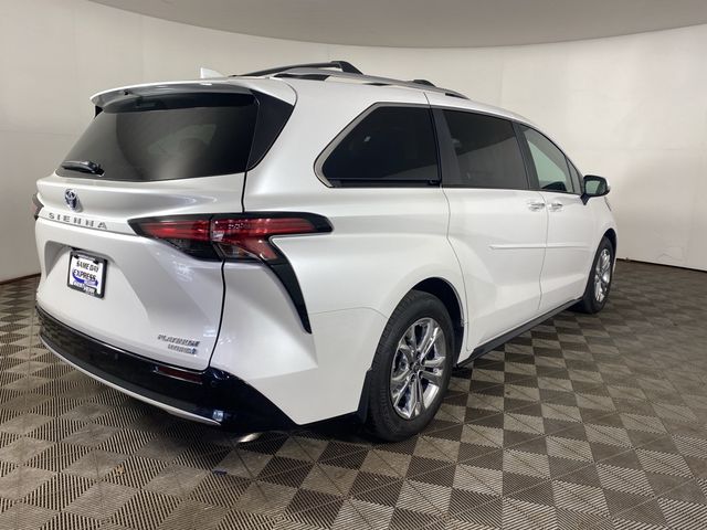 2024 Toyota Sienna Platinum