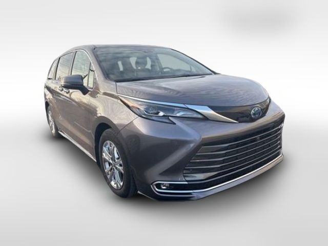 2024 Toyota Sienna Platinum