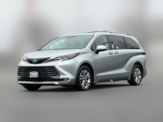 2024 Toyota Sienna Platinum