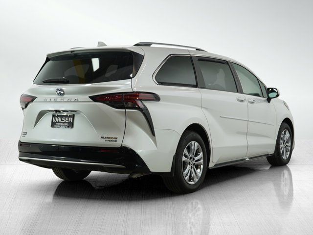 2024 Toyota Sienna Platinum