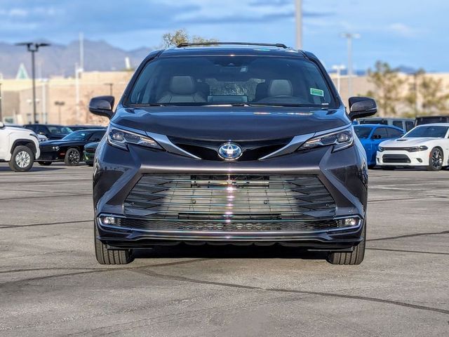 2024 Toyota Sienna Platinum