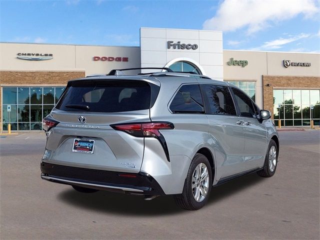 2024 Toyota Sienna Platinum