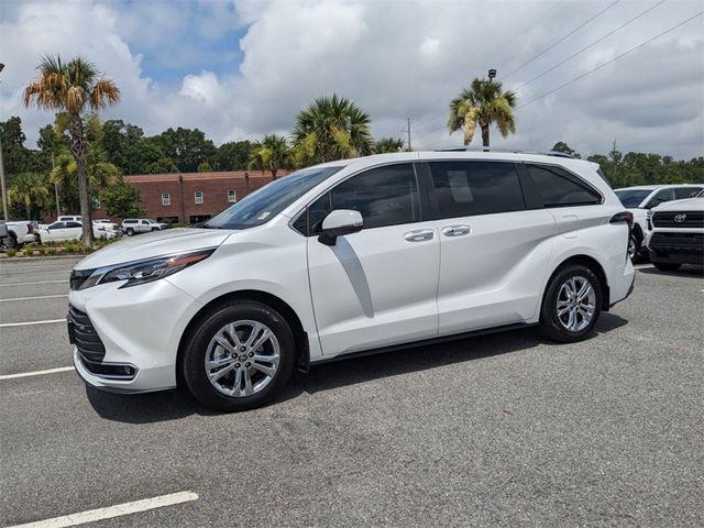 2024 Toyota Sienna Platinum