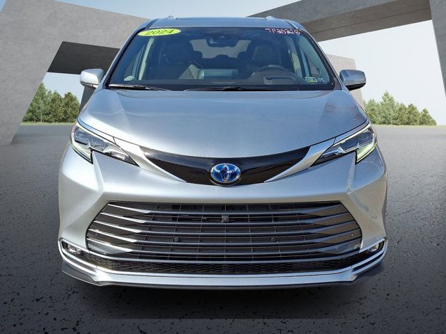 2024 Toyota Sienna Platinum