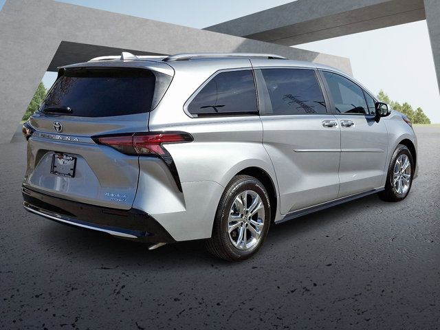 2024 Toyota Sienna Platinum