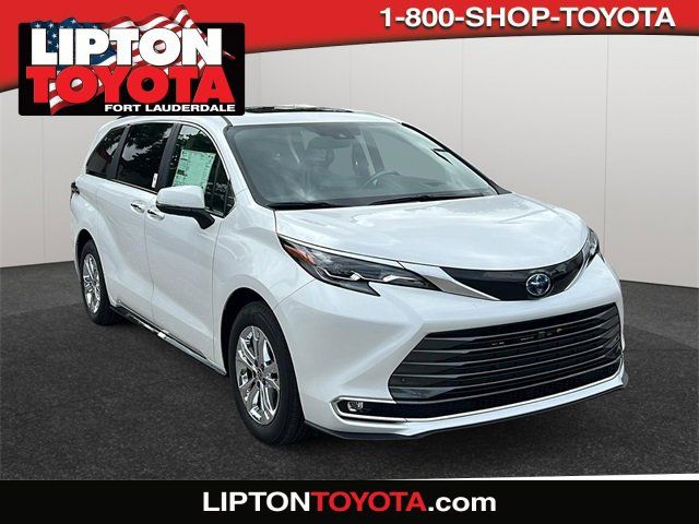 2024 Toyota Sienna Platinum