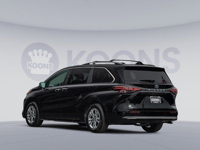 2024 Toyota Sienna Platinum