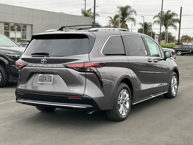 2024 Toyota Sienna Platinum